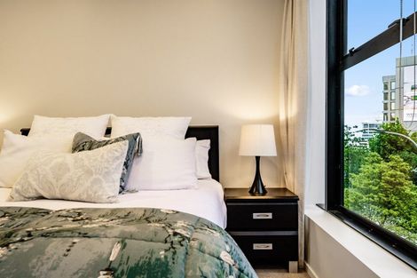 Photo of property in 9d/2 Saint Martins Lane, Grafton, Auckland, 1010