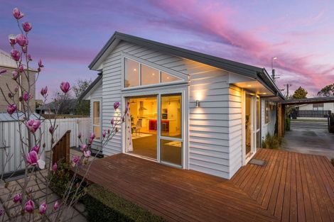Photo of property in 139 Edgeware Road, St Albans, Christchurch, 8014