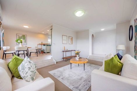 Photo of property in 13 Santiago Crescent, Unsworth Heights, Auckland, 0632