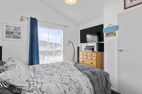 Photo of property in 29 Newburn Grove, Wainuiomata, Lower Hutt, 5014