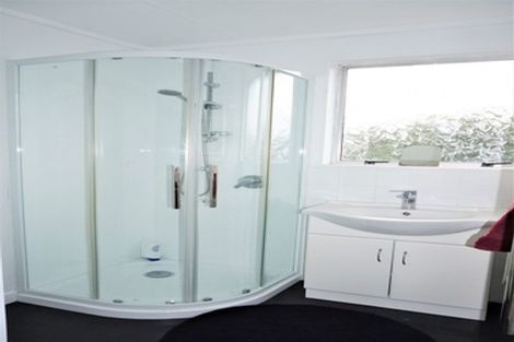 Photo of property in 6 Ryder Crescent, Levin, 5510