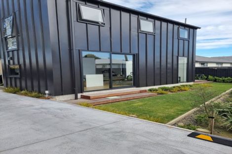 Photo of property in 261a Edgeware Road, Edgeware, Christchurch, 8013