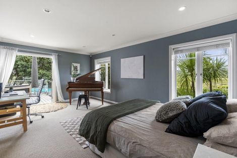 Photo of property in 28a Waterview Road, Stanley Point, Auckland, 0624