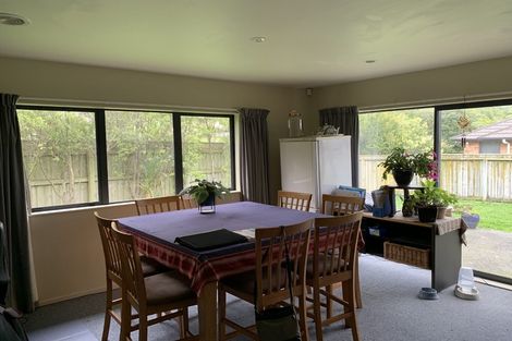 Photo of property in 8 Fiordland Place, Aotea, Porirua, 5024