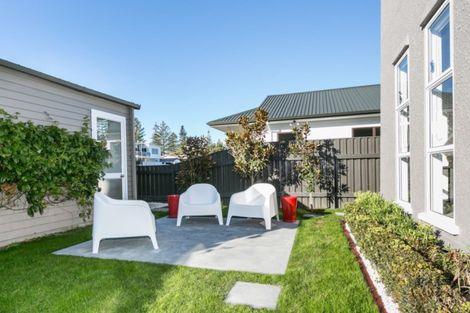 Photo of property in 1 Te Awa Avenue, Te Awa, Napier, 4110