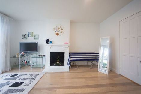 Photo of property in 4/2 Herne Bay Road, Herne Bay, Auckland, 1011