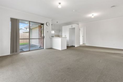 Photo of property in 43 Kindergarten Drive, Conifer Grove, Takanini, 2112