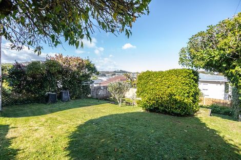 Photo of property in 43 Ironside Road, Johnsonville, Wellington, 6037