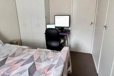 Photo of property in 32 Sunvue Road, Glen Eden, Auckland, 0602