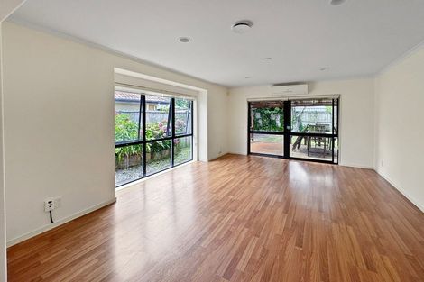 Photo of property in 20a Heyington Way, East Tamaki Heights, Auckland, 2016