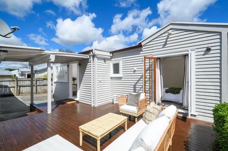 Photo of property in 5 Alice Street, Riverhead, 0820