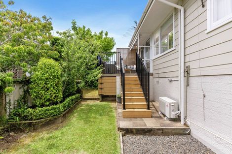 Photo of property in 2/6 Pine Terrace, Howick, Auckland, 2014