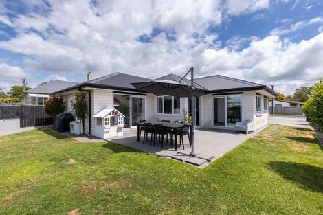 Photo of property in 19a Maire Street, Inglewood, 4330