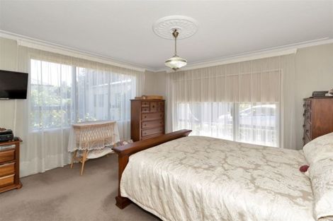 Photo of property in 219 Main North Road, Redwood, Christchurch, 8051