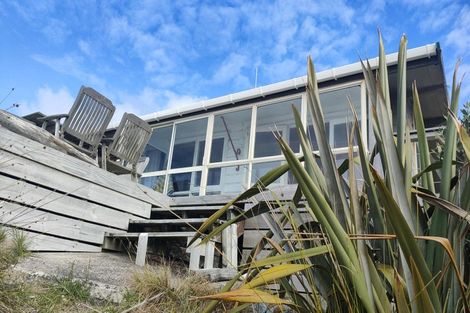 Photo of property in 349 Pukehina Parade, Pukehina, Te Puke, 3189