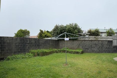 Photo of property in 45 Baylands Drive, Newlands, Wellington, 6037