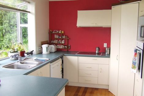 Photo of property in 18ab Aplin Terrace, Ngaio, Wellington, 6035