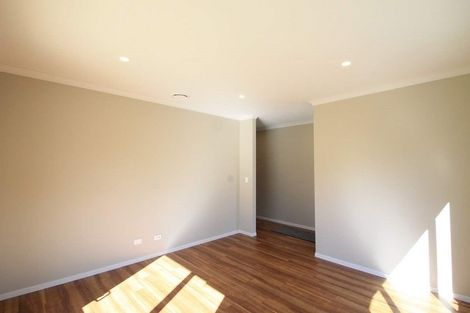 Photo of property in 10 Vazey Way, Hobsonville, Auckland, 0618