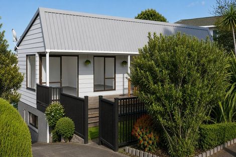 Photo of property in 64 Sartors Avenue, Browns Bay, Auckland, 0630