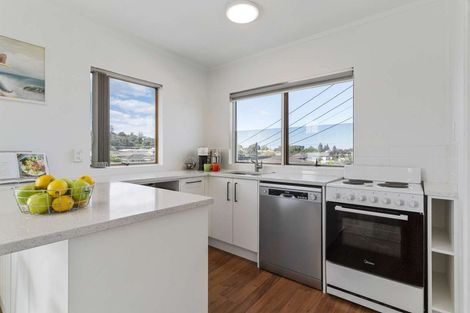 Photo of property in 5/762 Beach Road, Browns Bay, Auckland, 0630