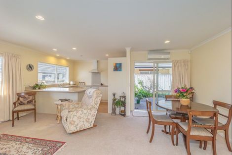 Photo of property in 66 Weraroa Road, Levin, 5510