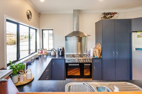 Photo of property in 15 Silkwood Place, Fitzherbert, Palmerston North, 4410