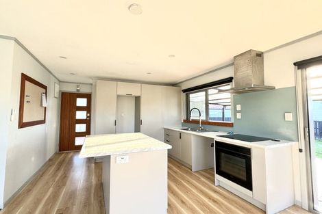 Photo of property in 1 Devonshire Road, Unsworth Heights, Auckland, 0632