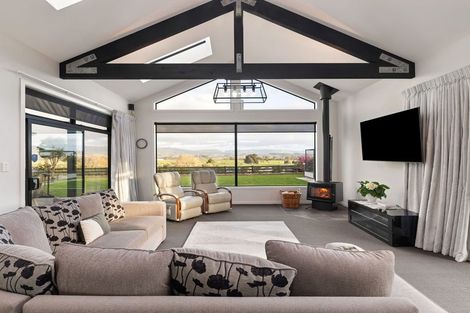 Photo of property in 58 Rodeo Drive, Kelvin Grove, Palmerston North, 4414