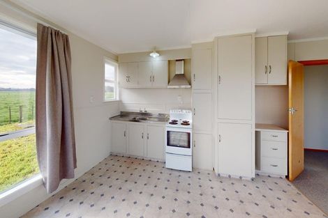 Photo of property in 56 Riddiford Road, Longburn, Palmerston North, 4475