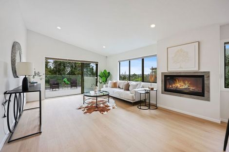 Photo of property in 40a Verran Road, Birkdale, Auckland, 0626