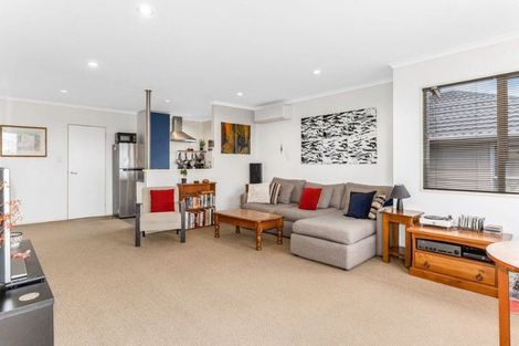 Photo of property in 25 Richard Street, Titahi Bay, Porirua, 5022