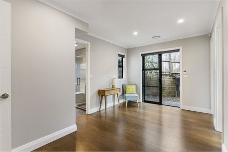 Photo of property in 16 Miller Rise, Silverdale, 0932