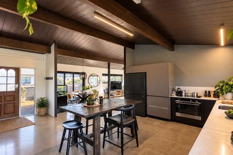 Photo of property in 33a Fitzroy Road, Fitzroy, New Plymouth, 4312