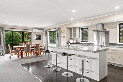 Photo of property in 2 Flavell Drive, Orewa, 0931