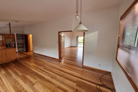 Photo of property in 58 Rosecamp Road, Beach Haven, Auckland, 0626