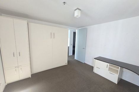 Photo of property in Montreaux Apartments, 9c/164 The Terrace, Wellington Central, Wellington, 6011