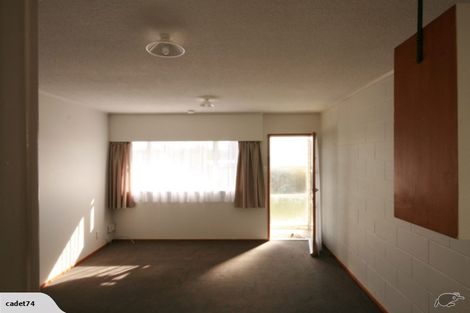 Photo of property in 64a Clayburn Road, Glen Eden, Auckland, 0602