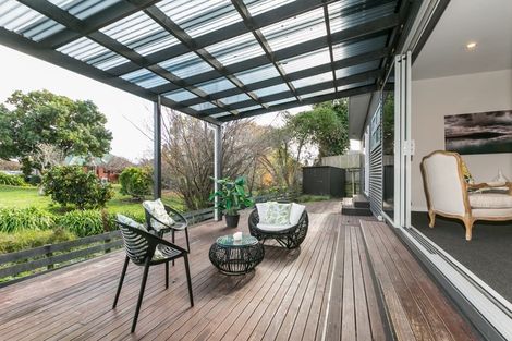 Photo of property in 9a Saint Hill Lane, Havelock North, 4130