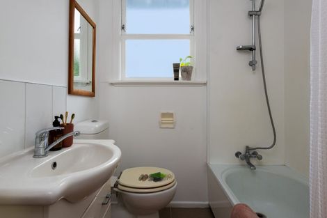 Photo of property in 3/449 Beach Road, Mairangi Bay, Auckland, 0630