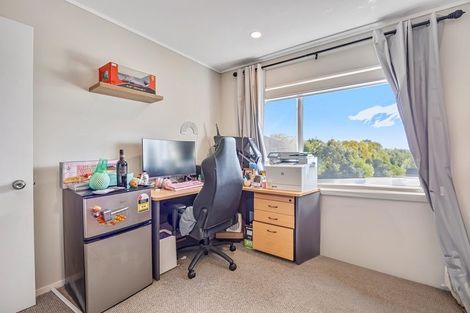 Photo of property in 23a Penguin Drive, Murrays Bay, Auckland, 0630