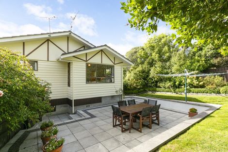Photo of property in 1 Brasenose Place, Tawa, Wellington, 5028