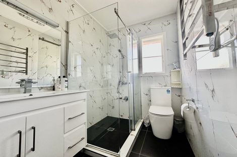 Photo of property in 15 Seddon Avenue, Papatoetoe, Auckland, 2104