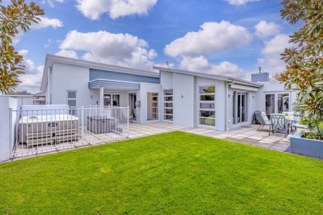 Photo of property in 3 Eaglesome Avenue, Aidanfield, Christchurch, 8025