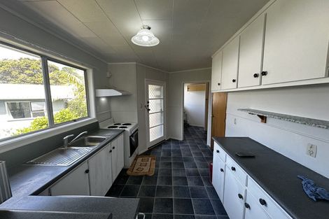 Photo of property in 6 Classic Grove, Bayview, Auckland, 0629