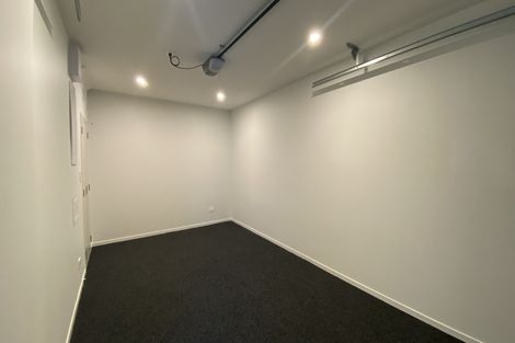 Photo of property in 5/2 Moor Avenue, Te Atatu Peninsula, Auckland, 0610