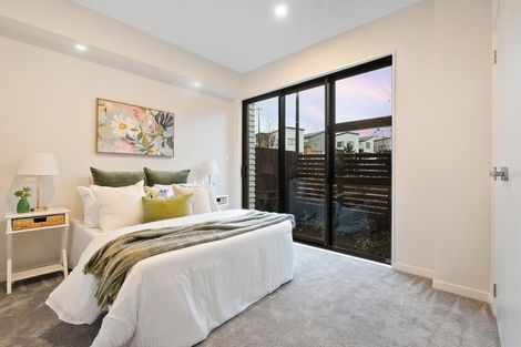 Photo of property in 2/16 Clara Road, Silverdale, 0932