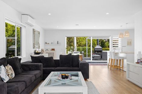 Photo of property in 19 Harbour View Road, Point Wells, Warkworth, 0986