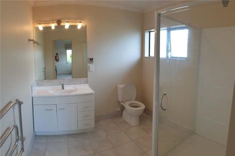 Photo of property in 24 Armstrong Farm Drive, East Tamaki Heights, Auckland, 2016