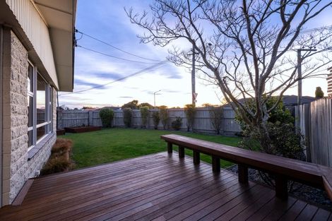 Photo of property in 39 Inwoods Road, Parklands, Christchurch, 8083