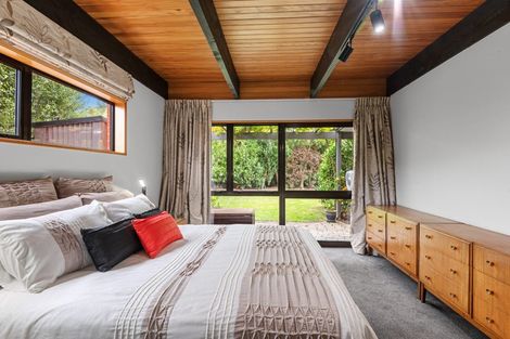 Photo of property in 24 Highland Place, Avonhead, Christchurch, 8042